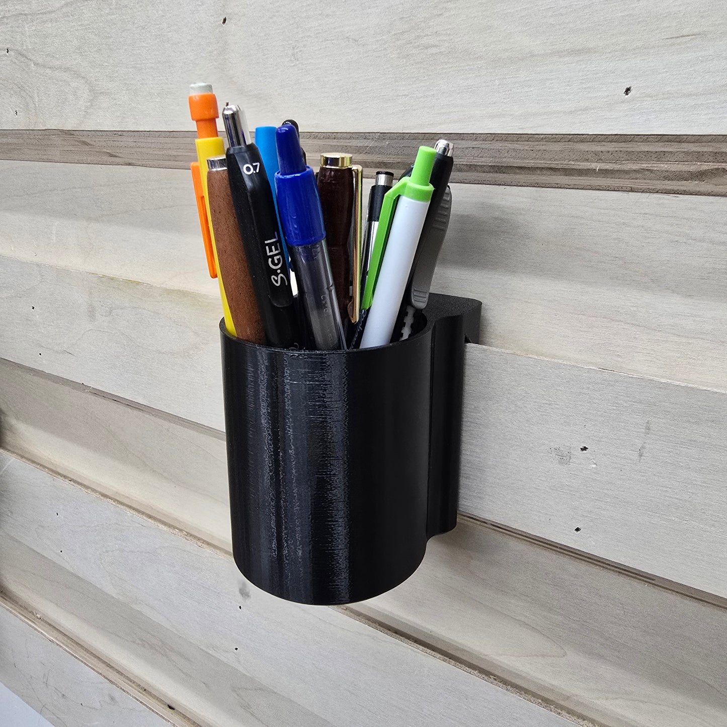 French Cleat Pen Cup