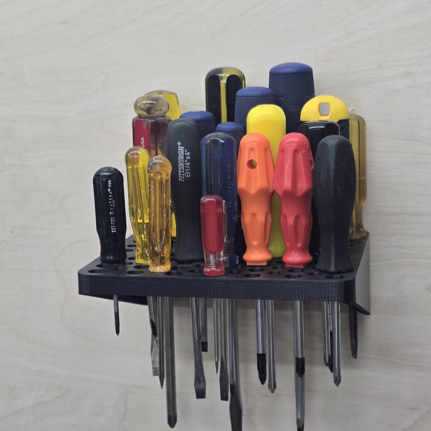 Wall Mount Screwdriver Rack with screwdrivers – large-capacity driver storage organizer