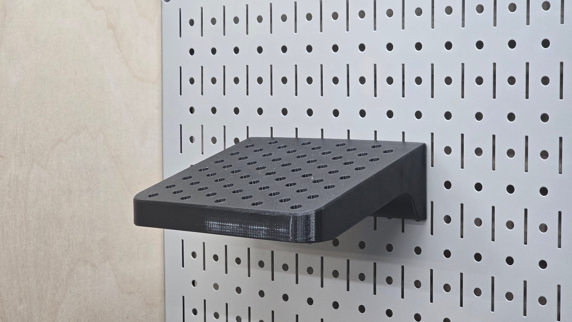 Pegboard Bit Rack side view – compact driver bit rack for standard 1" pegboard
